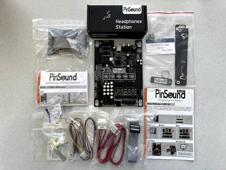 PinSound PLUS-geluidskaart + Headphones Station, Verzamelen, Automaten | Flipperkasten, Zo goed als nieuw, Overige soorten, Onderdeel of Defecte kast