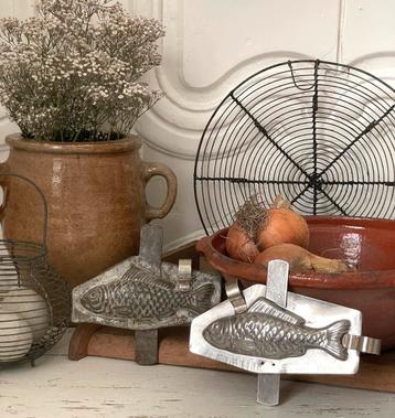 Brocante oude chocoladevorm / chocolademal Vis beschikbaar voor biedingen