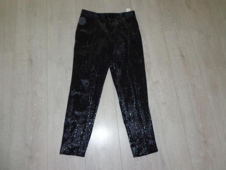 damesbroeken maat S van o.a.ZARA, ONLY, Stradivarius, Tahnee, Kleding | Dames, Broeken en Pantalons, Zo goed als nieuw, Maat 36 (S)