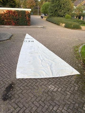 grootzeil beschikbaar voor biedingen