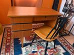 Vintage Bureau + bijbehorende stoel, Huis en Inrichting, Bureaus, Ophalen, Gebruikt, Bureau