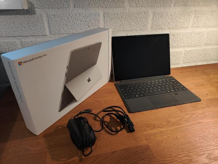 Microsoft Surface Pro 4 (2014), Computers en Software, Windows Laptops, Gebruikt, 13 inch, SSD, 2 tot 3 Ghz, 8 GB, Qwerty, Met touchscreen