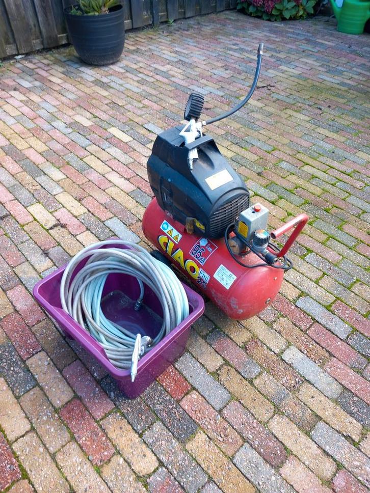 Fini Ciao 25 Luchtcompressor, Doe-het-zelf en Verbouw, Compressors, Gebruikt, 6 tot 10 bar, 25 tot 100 liter, Minder dan 200 liter/min