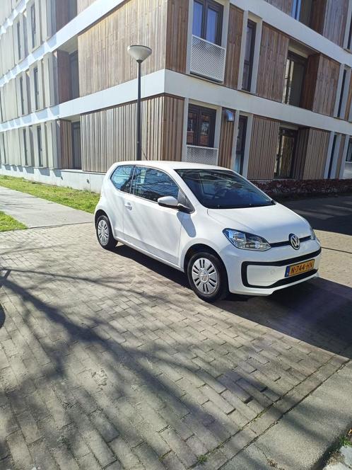 Volkswagen up! 2017 Wit 1.0 60PK 5D BMT, Auto's, Volkswagen, Particulier, up!, Airbags, Airconditioning, Centrale vergrendeling