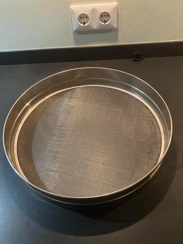 Bakkerijzeef - 41 cm diameter beschikbaar voor biedingen