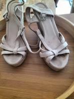 Zgan dames sleehak mt 38, Ophalen, Zo goed als nieuw, Sandalen of Muiltjes