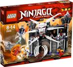 Lego Ninjago Garmadon's fortress (2505), Kinderen en Baby's, Speelgoed | Duplo en Lego, Ophalen of Verzenden, Zo goed als nieuw