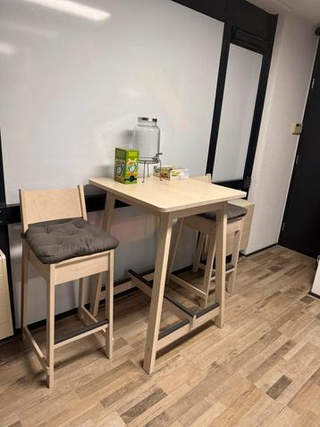 Statafel Bartafel en 2 barkrukken Ikea RÖNNINGE beschikbaar voor biedingen