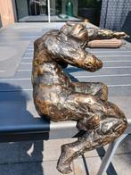 Zware bronzen sculptuur van poserende vrouw, Ophalen of Verzenden