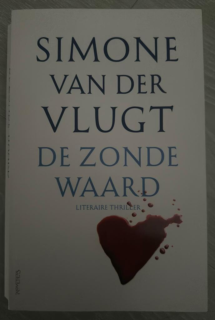 Simone van der Vlugt - De zonde waard, Boeken, Thrillers, Nieuw, Nederland, Ophalen of Verzenden