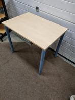 kinderschooltafel licht hout met metalen poten, Kinderen en Baby's, Kinderkamer | Tafels en Stoelen, Ophalen of Verzenden, 'T Olde Gre-j
