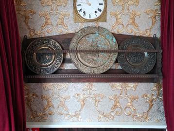eiken wand bord houder, bordenrek en 3 wandborden  beschikbaar voor biedingen