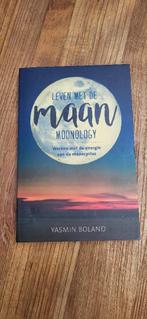 boek over leven met de maan, Ophalen of Verzenden, Zo goed als nieuw, Overige