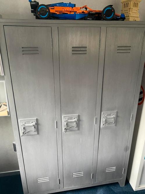 Lockerkast 3-drs, hout, grijs, merk Woood (excl.inhoud), Huis en Inrichting, Kasten | Lockerkasten, Gebruikt, Ophalen