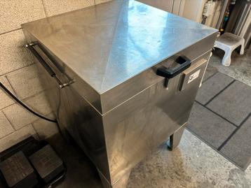 Professionele RVS wasmachine / onderdelentreiniger beschikbaar voor biedingen