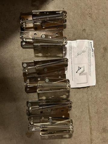 Klepbeslag Kinvaro T-57 - nieuw! 3 sets beschikbaar voor biedingen
