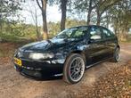 Seat Leon Topsport 1.8 20VT 225PK / MILLTEK / BBS / 2003, Voorwielaandrijving, 65 €/maand, Stof, Zwart