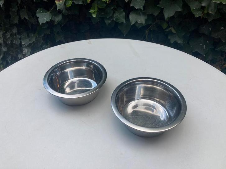 Beeztees 2x rvs hondenvoerbak als nieuw, Dieren en Toebehoren, Honden-accessoires, Zo goed als nieuw, Ophalen of Verzenden