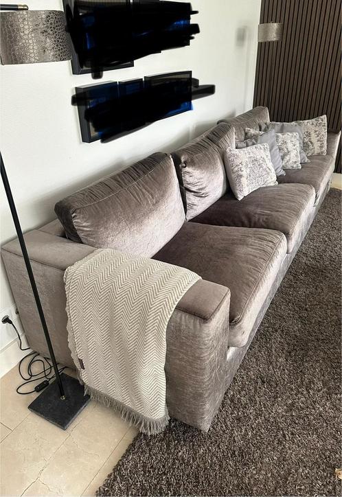 Macazz design lange bank velours taupe, Huis en Inrichting, Banken | Sofa's en Chaises Longues, Zo goed als nieuw, Vierpersoons of meer