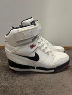 Nike Air Revolution Sky High, Kleding | Dames, Schoenen, Nike, Verzenden, Zo goed als nieuw