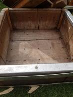 2 rechthoekige doorleefde kaasmallen als bloembak (brocante), Ophalen of Verzenden