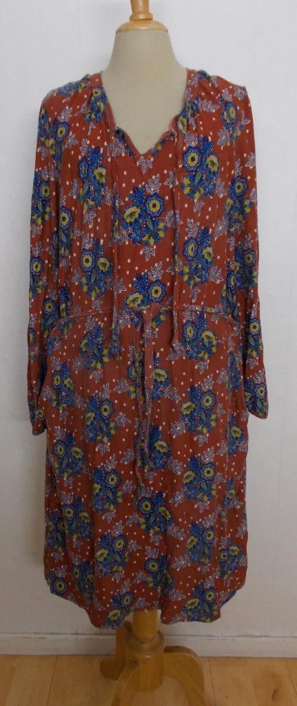 Leuke print jurk van Bakery Ladies! L, Kleding | Dames, Jurken, Gedragen, Maat 42/44 (L), Bruin, Onder de knie, Ophalen of Verzenden