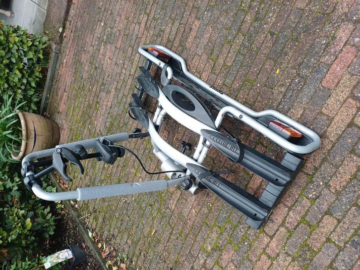 THULE fietsendrager, incompleet ! Hefboom ontbreekt, Auto diversen, Fietsendragers, Zo goed als nieuw, Trekhaakdrager, Ophalen of Verzenden