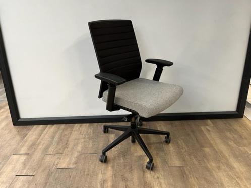 Bureaustoel luxe zwart stof grijs wolvilt, Huis en Inrichting, Bureaustoelen, Grijs, Ergonomisch, Ophalen
