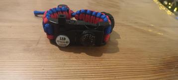 Paracord survivalarmbandset beschikbaar voor biedingen