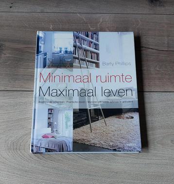 BOEK Minimaal ruimte Maximaal leven🙂 beschikbaar voor biedingen