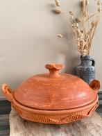Marokkaanse aardewerk tajine met deksel, Huis en Inrichting, Ophalen of Verzenden, Overige materialen, Overige typen