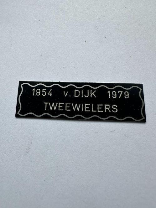 Plaatje v. Dijk Tweewielers 1954 - 1979., Verzamelen, Merken en Reclamevoorwerpen, Gebruikt, Gebruiksvoorwerp, Ophalen of Verzenden