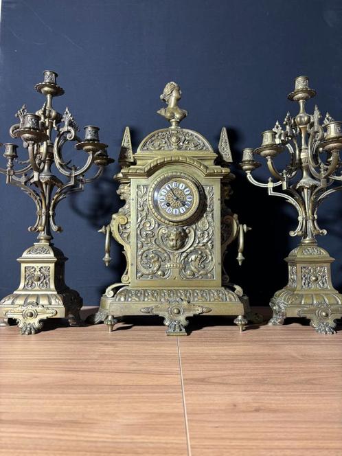 Antieke Franse Bronzen Regency Stijl Pendule met Kandelaren, Antiek en Kunst, Antiek | Klokken, Ophalen of Verzenden