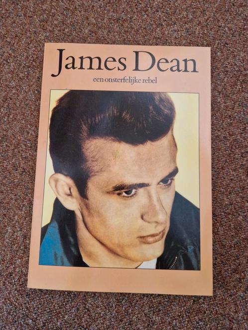 James Dean biografie - Een Onsterfelijke Rebel, Boeken, Biografieën, Zo goed als nieuw, Film, Tv en Media, Ophalen of Verzenden
