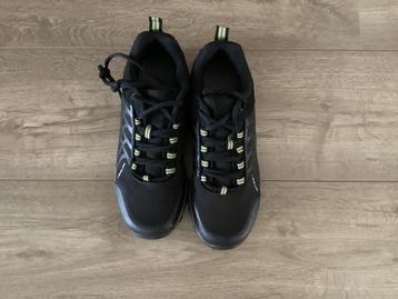 Wandelschoenen HN maat 37, softgel beschikbaar voor biedingen
