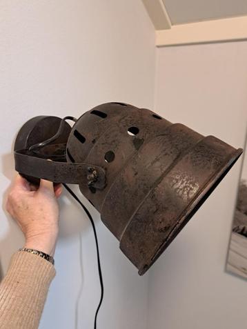 Prachtige grote wandspot, vintage bruin. Zo goed als nieuw! beschikbaar voor biedingen