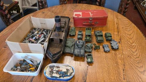 Verzameling antiek kinder speelgoed Dinky toys, Antiek en Kunst, Antiek | Speelgoed, Ophalen of Verzenden