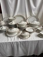 Antiek Servies Limoges met Bloemmotief, Antiek en Kunst, Antiek | Servies compleet, Ophalen