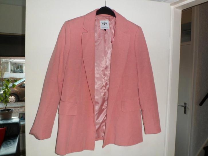 Roze blazer maat S merk Zara, Kleding | Dames, Jasjes, Kostuums en Pakken, Zo goed als nieuw, Maat 36 (S), Roze, Ophalen of Verzenden