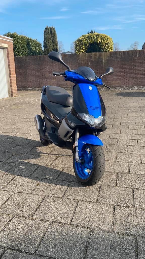 Gilera runner 50cc dd 2002, Fietsen en Brommers, Scooters | Piaggio, Zo goed als nieuw, Overige modellen, Maximaal 45 km/u, Tweetakt