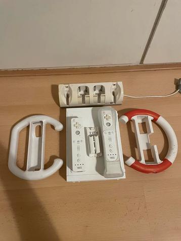 Nintendo Wii Console + Accessoires beschikbaar voor biedingen