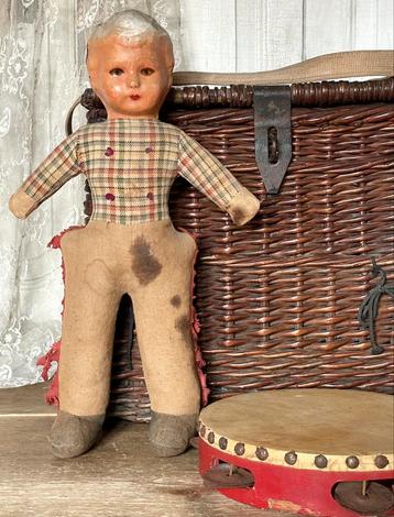 SALE…….. brocante oud popje / pop stro gevuld  beschikbaar voor biedingen