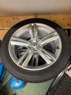 Volvo V60 winter banden +volvo velgen 245 45  R18, Ophalen