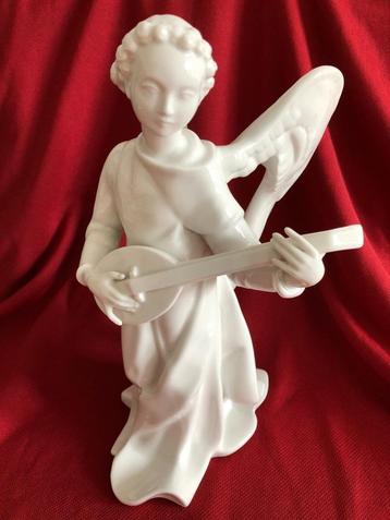 Witte engel met luit beschikbaar voor biedingen