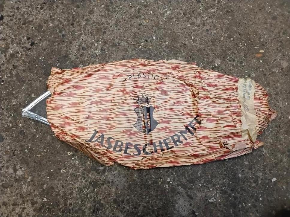 N.O.S. HESLING JASBESCHERMERS, Ophalen of Verzenden