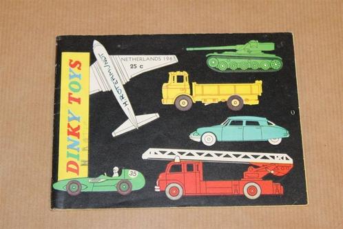 Oude catalogus - Dinky Toys - Netherlands 1961, Antiek en Kunst, Antiek | Speelgoed, Ophalen of Verzenden