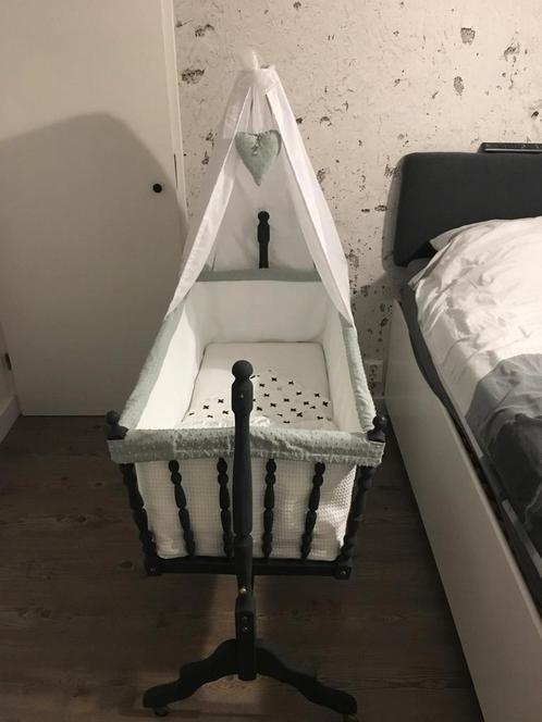 Klassieke schommel wieg, Kinderen en Baby's, Babywiegjes en Ledikanten, Gebruikt, Wieg, Ophalen