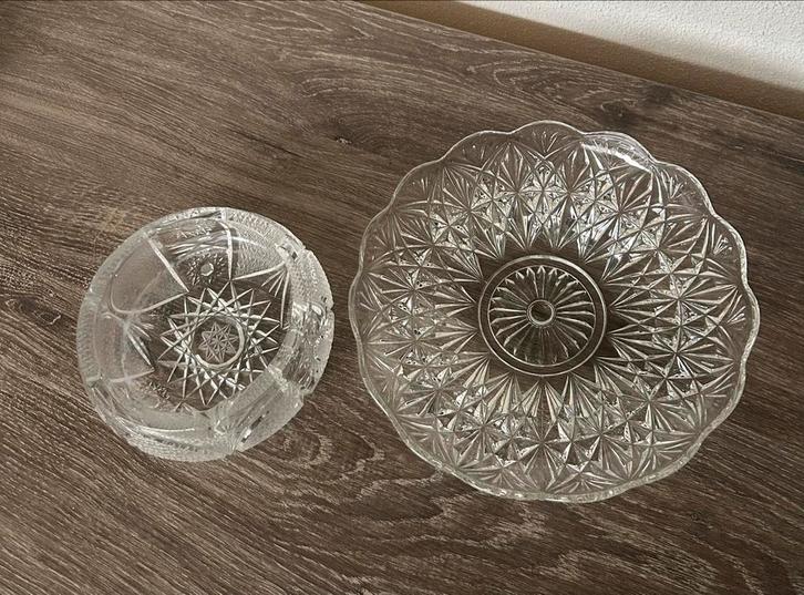 Kristallen Glazen Schaaltjes - twee stuks, Antiek en Kunst, Antiek | Glas en Kristal, Ophalen of Verzenden