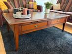 Klassieke massief eikenhouten salontafel, kersenkleur, Huis en Inrichting, Tafels | Salontafels, Ophalen, 100 tot 150 cm, 50 tot 100 cm