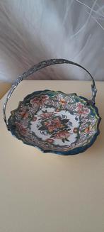 Makkum presenteerschaal met verzilverd hengsel, Ophalen of Verzenden